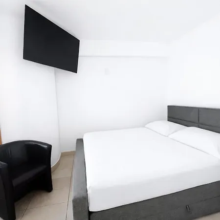 Guest house Hotel San Carlo Lugano