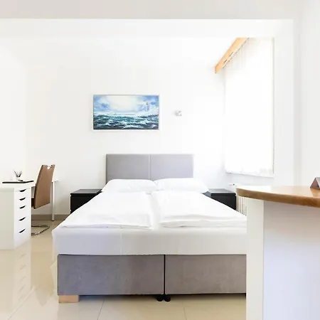 San Carlo 招待所 2*