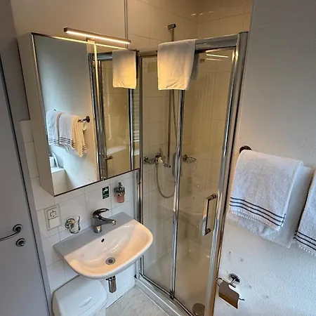 San Carlo 招待所 2*