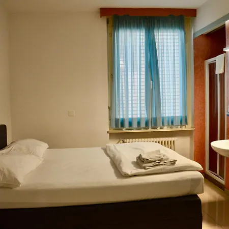 Affittacamere San Carlo Garni 2*